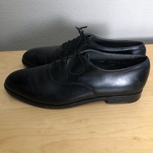 E.T. WRIGHT Lace Up Leather Oxfords